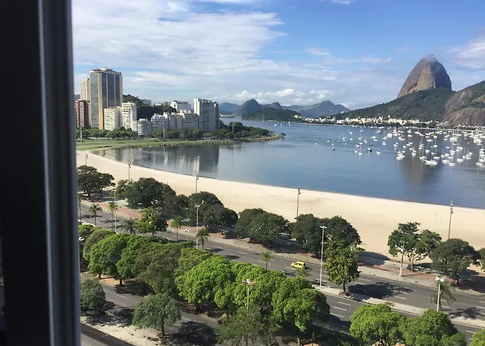 A lazer ou a trabalho fique em Botafogo em frente à Praia e ao Pao de Acúcar Rio de Janeiro